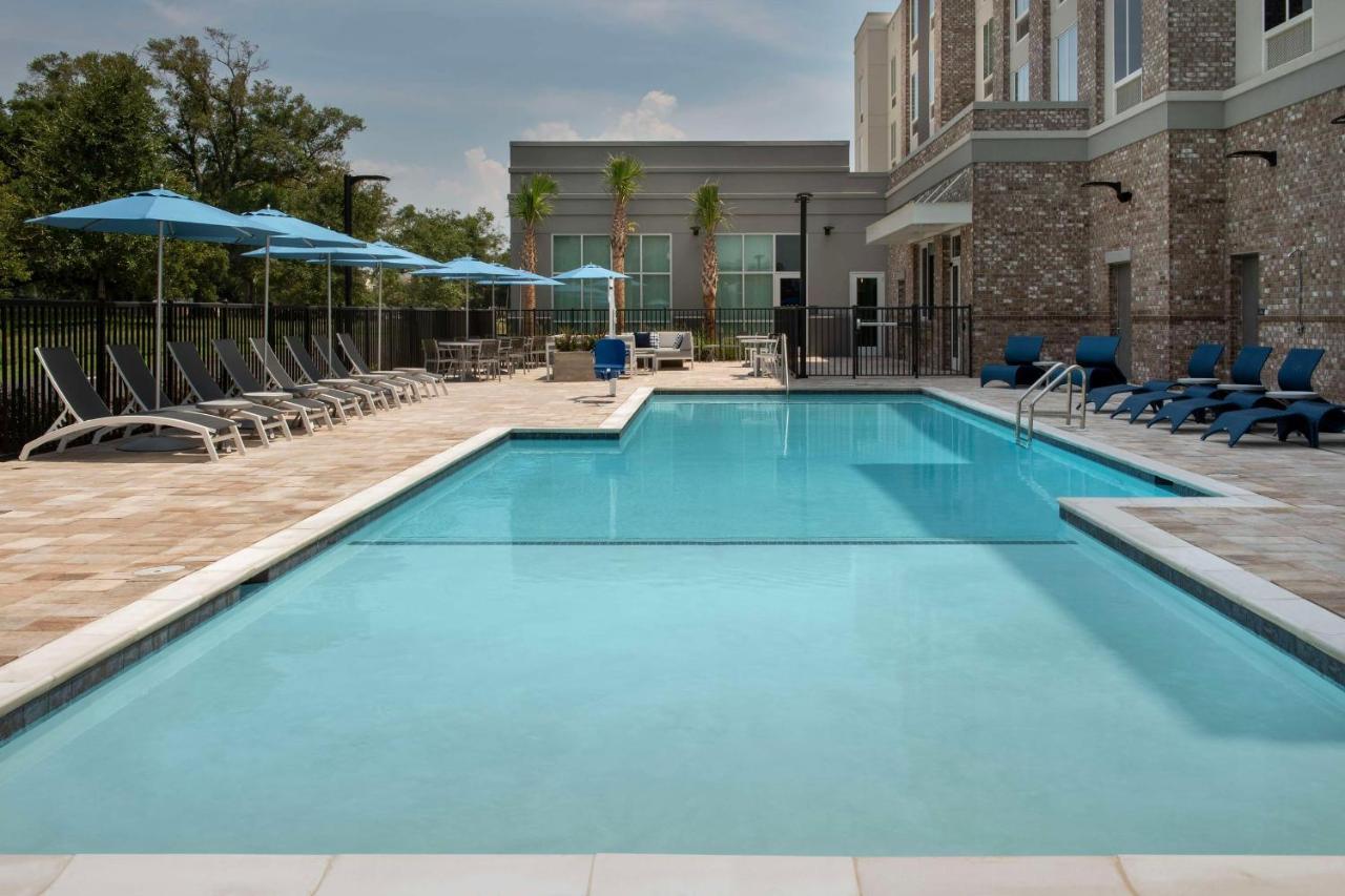 Hilton Garden Inn Pensacola Downtown Екстер'єр фото